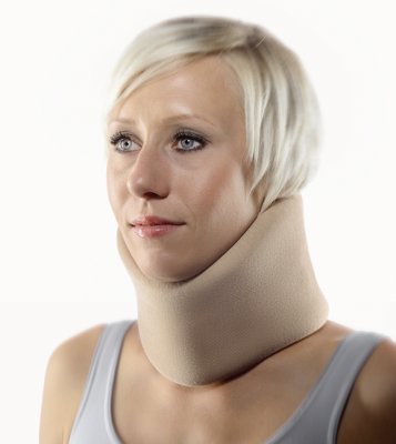 Bort Cervicalstütze StabiloNec mit Verstärkungsspange, beige>>>>Ausf.: Höhe 7,5 cm Gr. L Bort Cervicalstütze StabiloNec mit Verstärkungsspange, beige>>>>Ausf.: Höhe 7,5 cm Gr. L