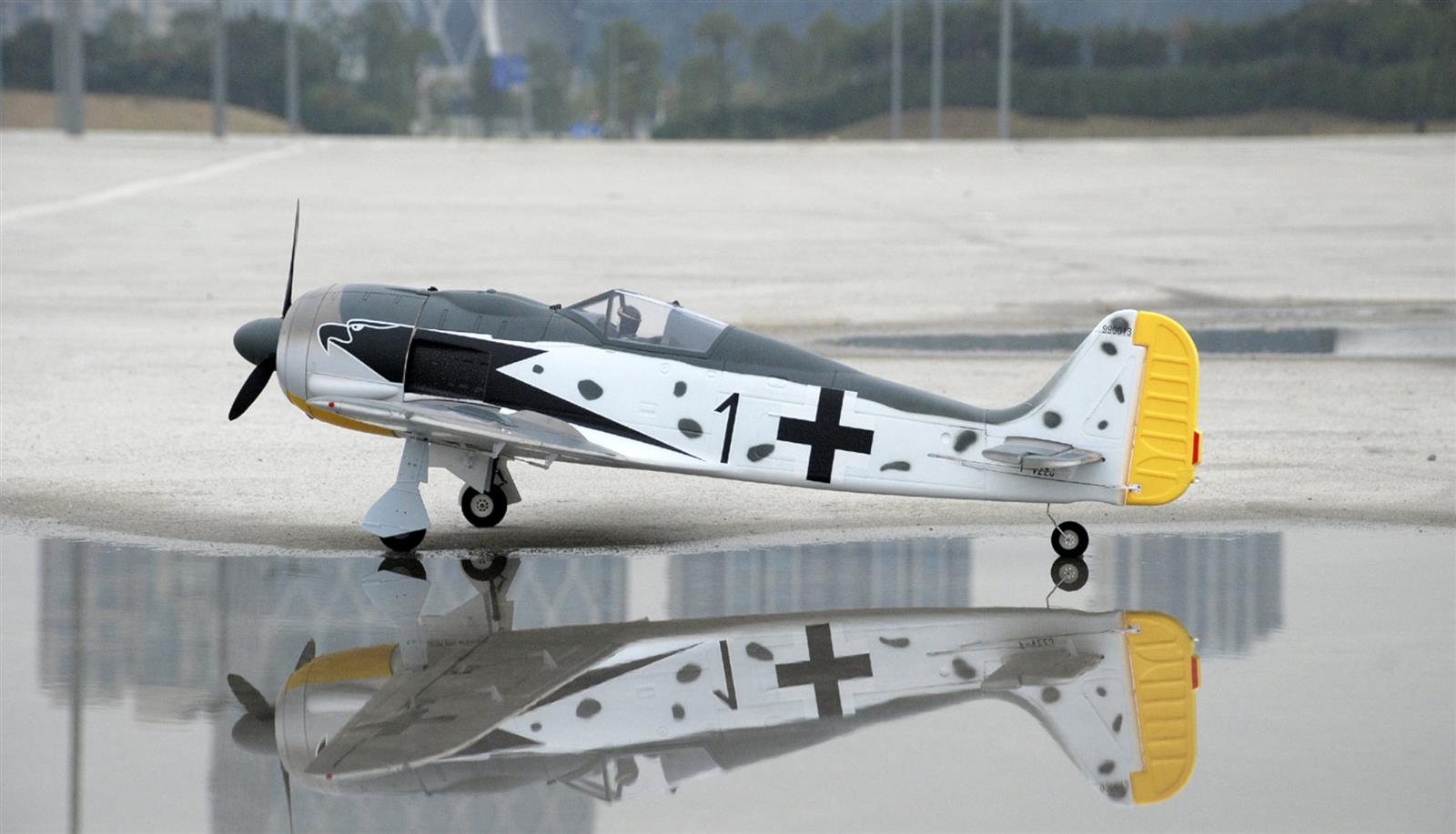 Focke Wolf FW190 Warbird 1200mm brushless PNP