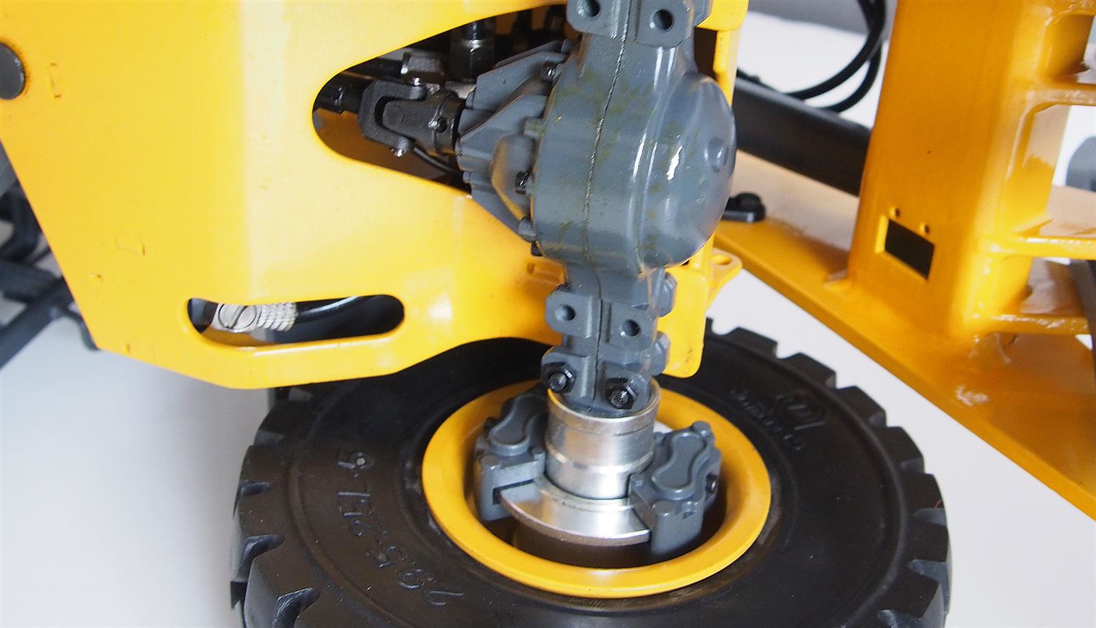 Hydraulik Radlader G211H 1:14, Metall RTR gelb Hydraulik Radlader G211H 1:14, Metall RTR gelb