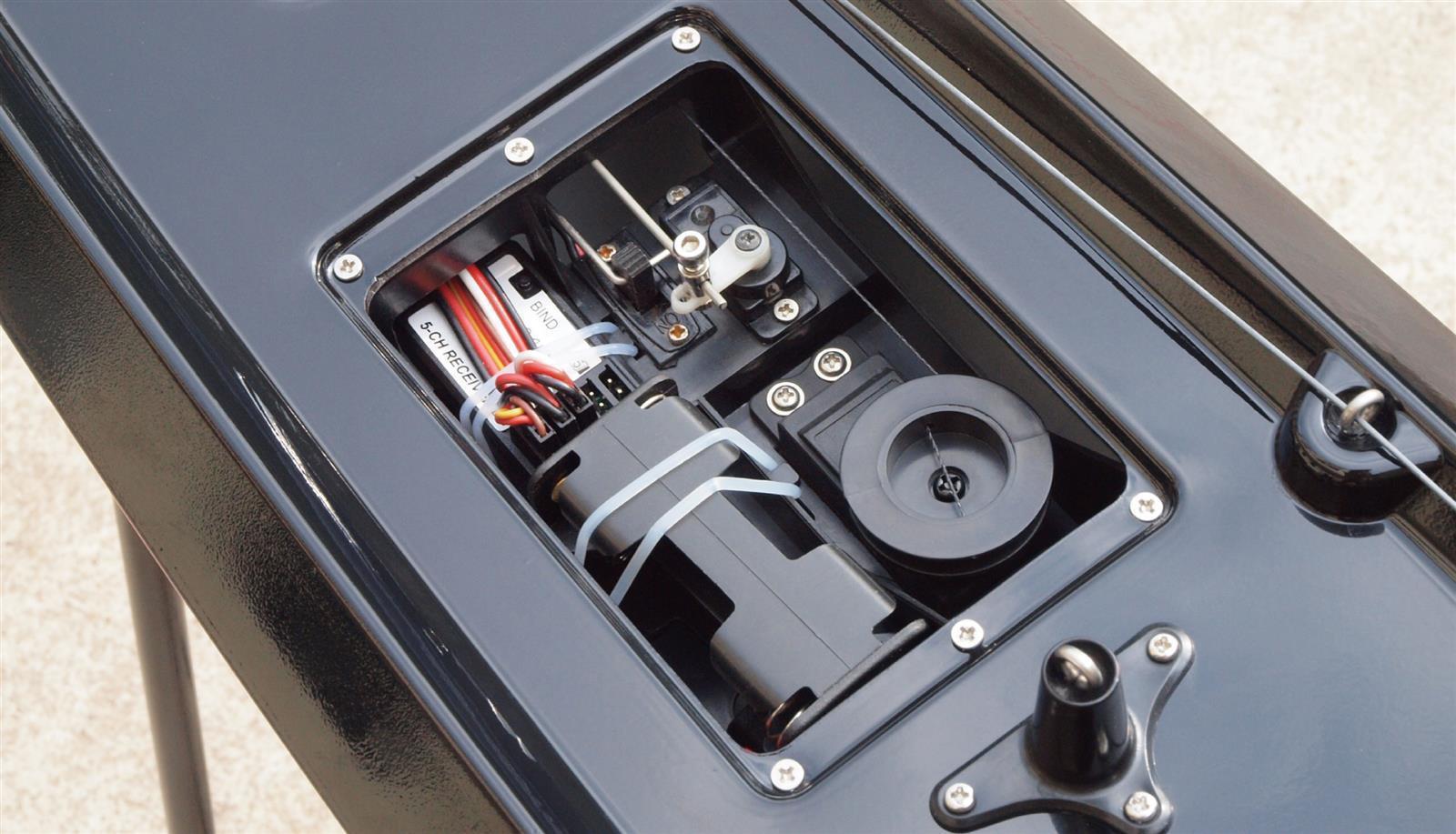 Focus V2 -100cm Racing Yacht 2